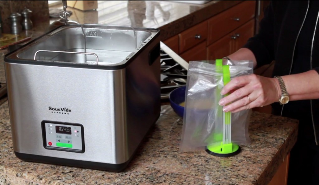 The Sous Vide Water Displacement Method (Archimedes principle