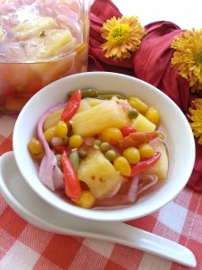 Spicy Pickled Pineapple